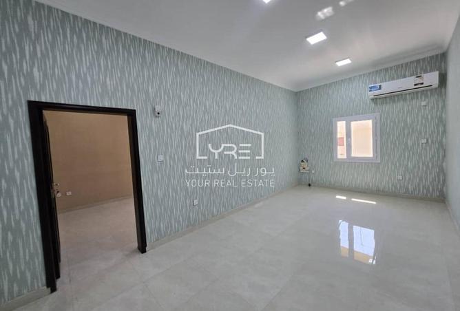 950077 - Property Image 2