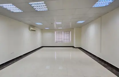 مساحات مكتبية - استوديو - 2 حمامات للايجار في مشروع سلوى السكني - طريق سلوى - الدوحة
