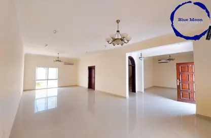 Villa - 4 Bedrooms - 5 Bathrooms for rent in Old Airport Road - Old Airport Road - Doha