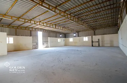Warehouse - Studio - 2 Bathrooms for rent in Industrial Area 1 - Industrial Area - Doha
