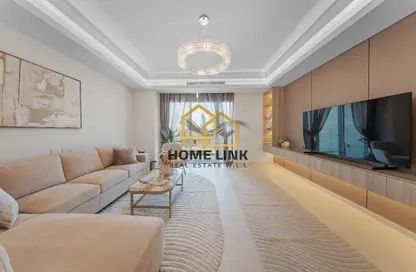 Apartment - 1 Bedroom - 2 Bathrooms for rent in Gewan Island - The Pearl Island - Doha