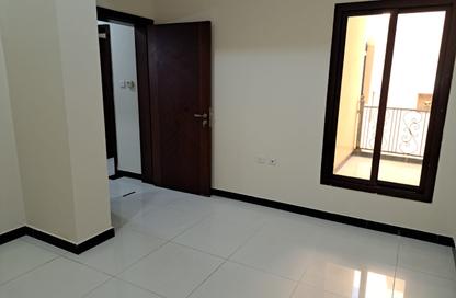 Apartment - 3 Bedrooms - 2 Bathrooms for rent in Banks street - Musheireb - Doha