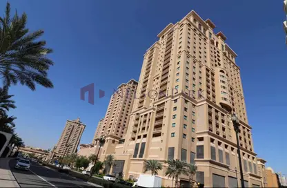 Apartment - 1 Bedroom - 2 Bathrooms for rent in West Porto Drive - Porto Arabia - The Pearl Island - Doha