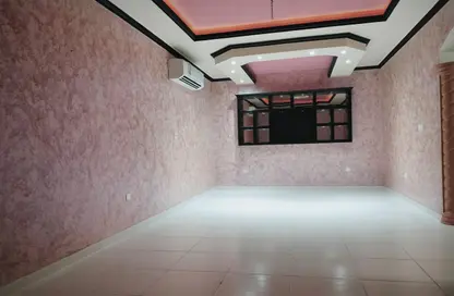 مجمع سكني - 5 غرف نوم - 4 حمامات للايجار في شارع  بو هامو - أبو هامور - الدوحة