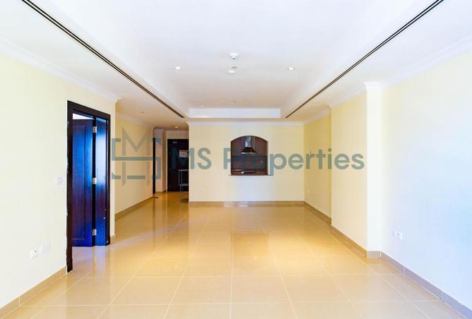 985033 - Property Main Image