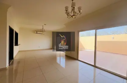 مجمع سكني - 4 غرف نوم - 5 حمامات للايجار في ابو سدرة - الريان - الدوحة