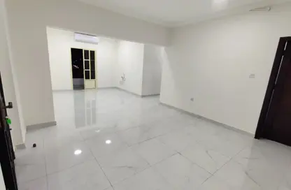 Apartment - 3 Bedrooms - 3 Bathrooms for rent in Hiteen Street - Al Muntazah - Doha