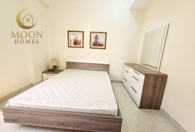 987667 - Property Image 2