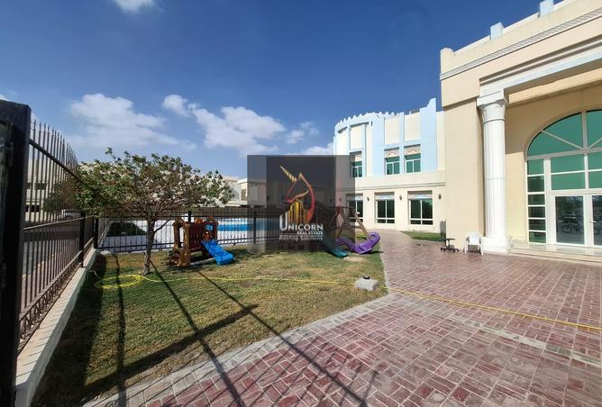 830780 - Property Image 3