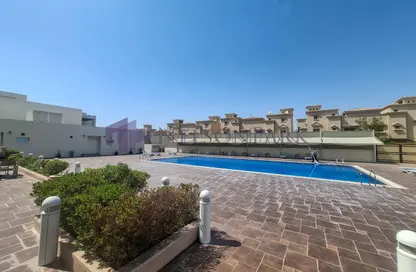 مجمع سكني - 3 غرف نوم - 5 حمامات للايجار في مجمع العين 3 - مجمع العين - عين خالد - الدوحة