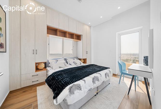 987569 - Property Image 2