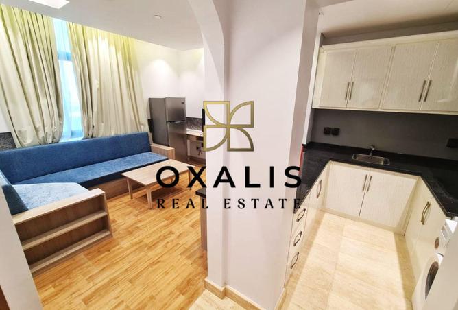 1000270 - Property Image 3