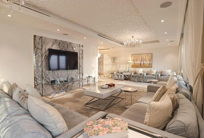 898020 - Property Image 2