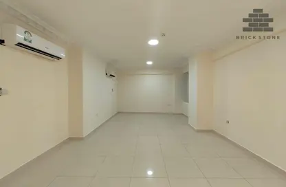 Apartment - 3 Bedrooms - 3 Bathrooms for rent in Muntazah 7 - Al Muntazah - Doha
