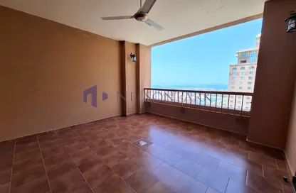 Apartment - 2 Bedrooms - 3 Bathrooms for rent in East Porto Drive - Porto Arabia - The Pearl Island - Doha