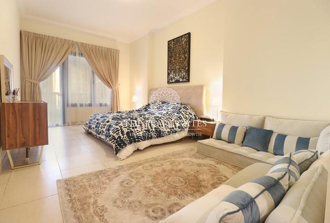 983524 - Property Image 3