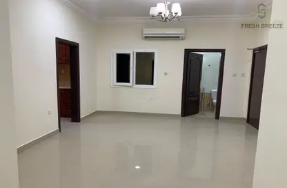 Apartment - 2 Bedrooms - 2 Bathrooms for rent in Al Mansoura - Al Mansoura - Doha