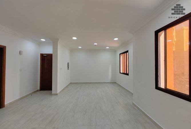 939902 - Property Image 3