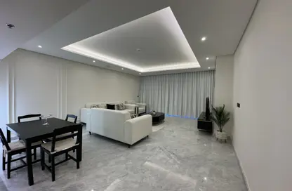 شقة - 2 غرف نوم - 3 حمامات للبيع في مرتفعات مارينا لوسيل - منطقة المارينا - الوسيل