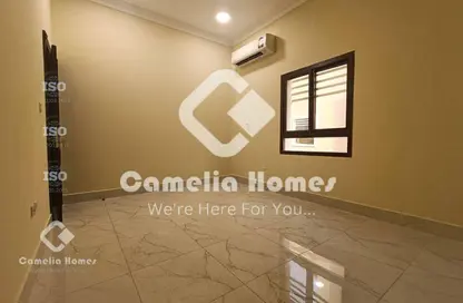 مجمع سكني - 5 غرف نوم - 4 حمامات للايجار في الخيصة - الخيصة - أم صلال محمد