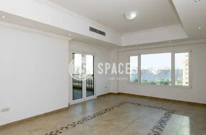 Apartment - 2 Bedrooms - 3 Bathrooms for rent in West Porto Drive - Porto Arabia - The Pearl Island - Doha