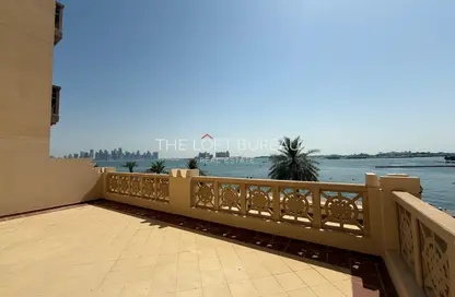 تاون هاوس - 4 غرف نوم - 5 حمامات للبيع في طريق بورتو الغربي - بورتو أرابيا - جزيرة اللؤلؤة - الدوحة