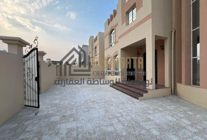 951270 - Property Image 2