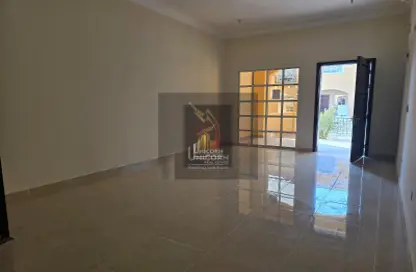 Compound - 6 Bedrooms - 7 Bathrooms for rent in Umm Al Amad - Umm Al Amad - Al Shamal