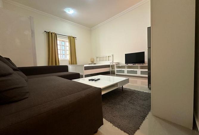 978832 - Property Image 2