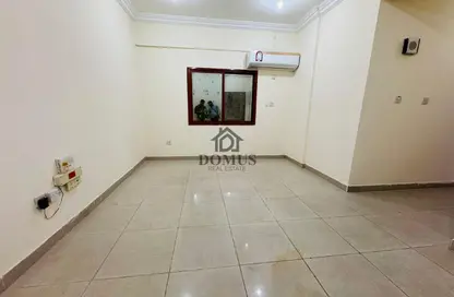 Apartment - 3 Bedrooms - 3 Bathrooms for rent in Bin Omran 35 - Fereej Bin Omran - Doha