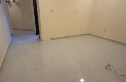شقة - غرفة نوم - 1 حمام للايجار في الدوحة الجديدة - الدوحة