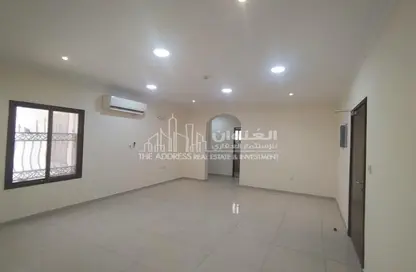 Empty Room image for: Apartment - 2 Bedrooms - 2 Bathrooms for rent in OqbaBin Nafie Steet - Old Airport Road - Doha, Image 1