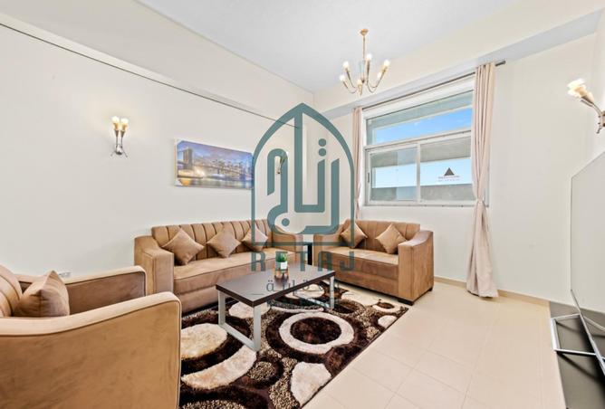 983576 - Property Image 3