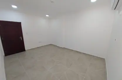 Apartment - 2 Bedrooms - 2 Bathrooms for rent in Tadmur Street - Old Airport Road - Doha