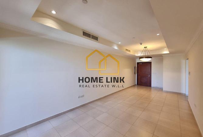 929031 - Property Image 3