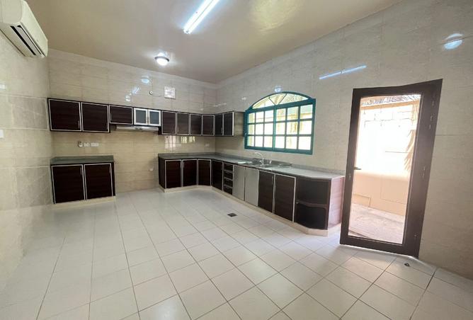 930123 - Property Image 3