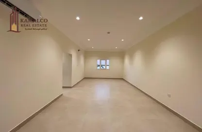 Apartment - 2 Bedrooms - 2 Bathrooms for rent in Al Nuaija Street - Al Nuaija - Doha