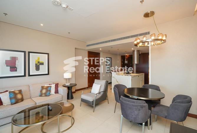 Apartment - 1 Bedroom - 2 Bathrooms for rent in Hilton Doha The Pearl Residences - Abraj Quartiers - The Pearl Island - Doha