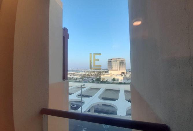 943827 - Property Image 2