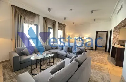 Apartment - 2 Bedrooms - 3 Bathrooms for sale in Waterfront Townhouses - Qanat Quartier - The Pearl Island - Doha