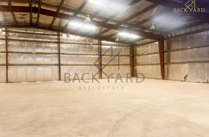 Warehouse - Studio - 3 Bathrooms for rent in East Industrial Street - Birkat Al Awamer - Al Wakra