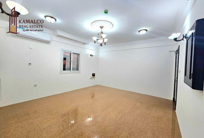 928738 - Property Image 3