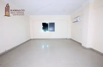Apartment - 3 Bedrooms - 3 Bathrooms for rent in Al Muntazah - Doha
