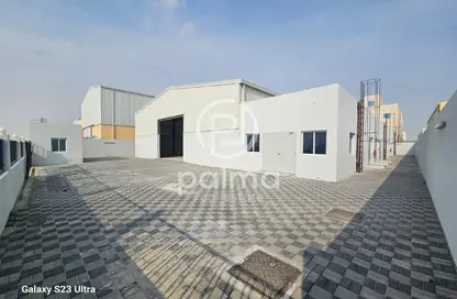 Warehouse - Studio - 5 Bathrooms for rent in East Industrial Street - Birkat Al Awamer - Al Wakra