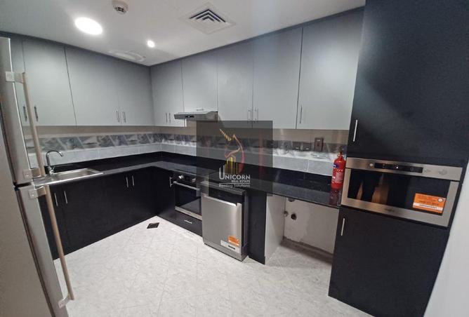 912165 - Property Image 3