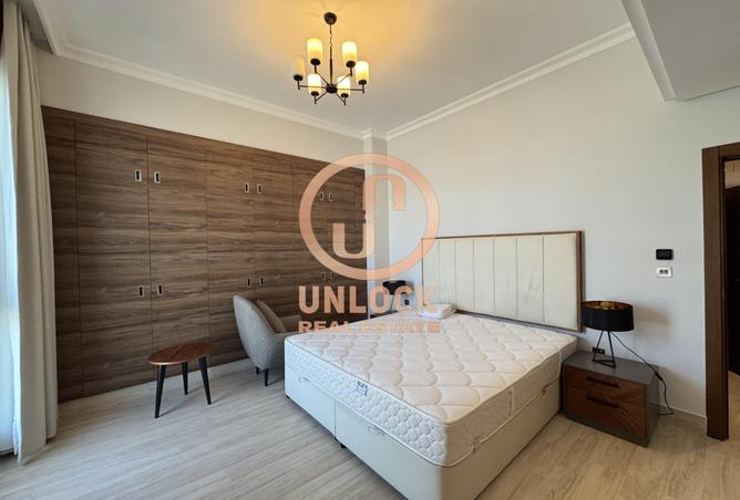 990557 - Property Image 3