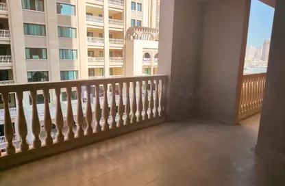 Apartment - 2 Bedrooms - 3 Bathrooms for rent in Tower 9 - Porto Arabia - The Pearl Island - Doha