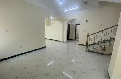 Villa - 5 Bedrooms - 4 Bathrooms for rent in Ain Khaled Villas - Ain Khaled - Doha