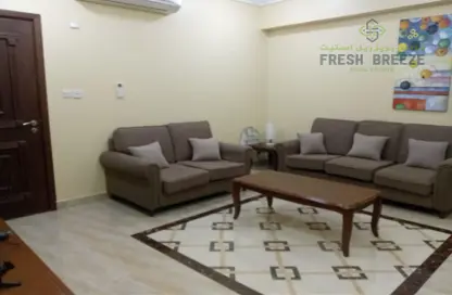 صورة لـ غرفة المعيشة شقة - 2 غرف نوم - 1 حمام للايجار في نجمة - الدوحة ، صورة رقم 1