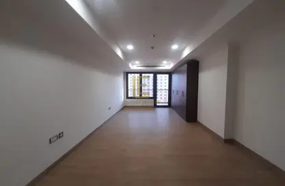 Apartment - 2 Bedrooms - 3 Bathrooms for rent in East Porto Drive - Porto Arabia - The Pearl Island - Doha